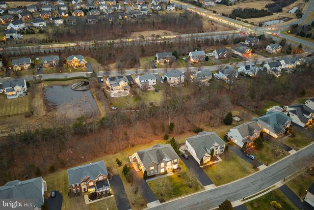 22558 FOREST RUN DR, Ashburn, VA 20148