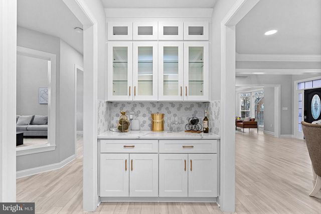 22558 FOREST RUN DR, Ashburn, VA 20148