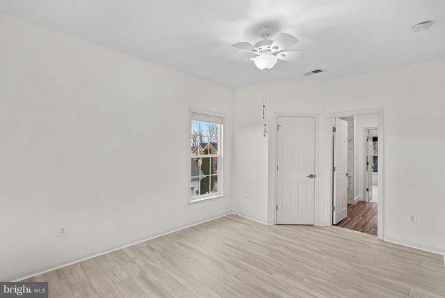 22558 FOREST RUN DR, Ashburn, VA 20148