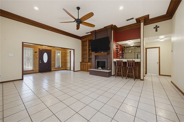 7401 Venice Dr, Corpus Christi, TX 78413