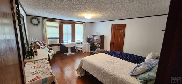 927 E 11th St, Pueblo, CO 81001