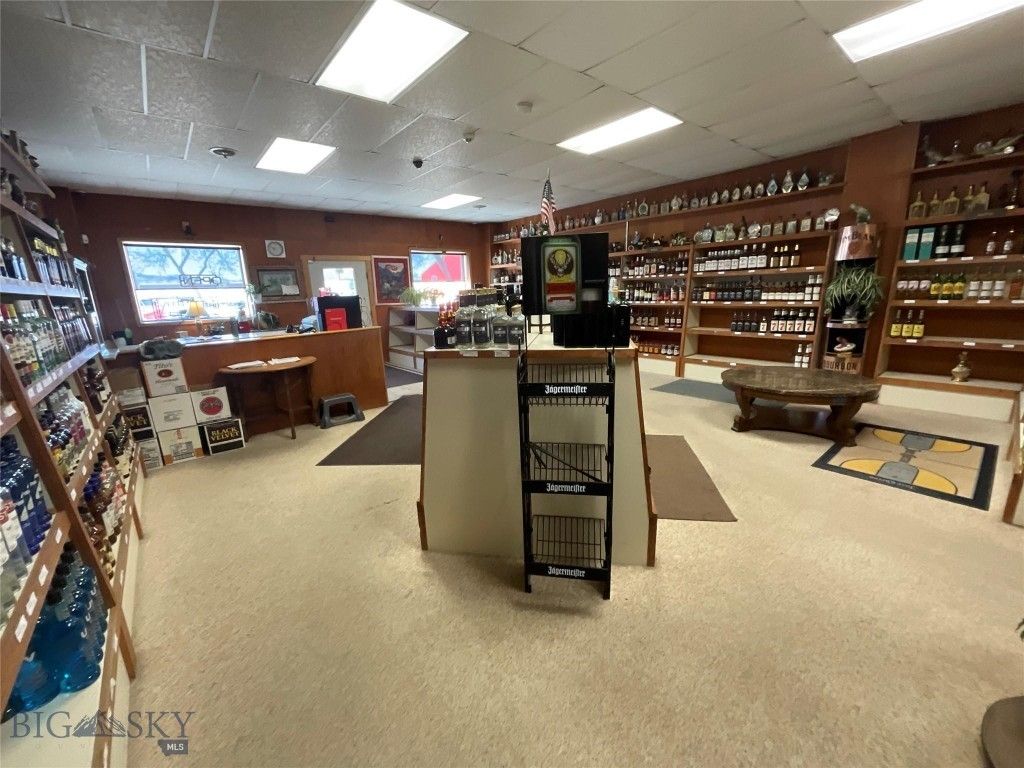 113 W Legion Avenue, Whitehall, MT 59759 — photo 2
