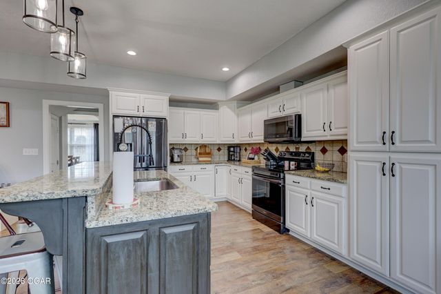 9945 County Lane 217, Webb City, MO 64870