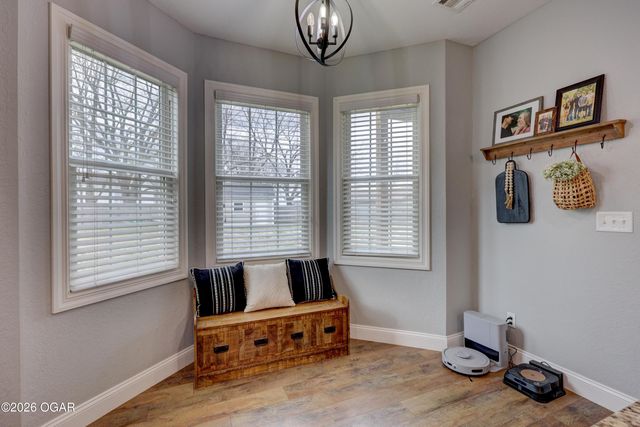 9945 County Lane 217, Webb City, MO 64870