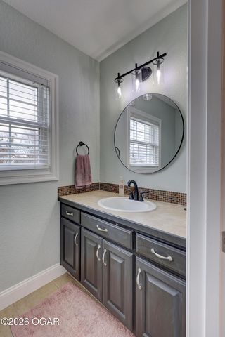 9945 County Lane 217, Webb City, MO 64870