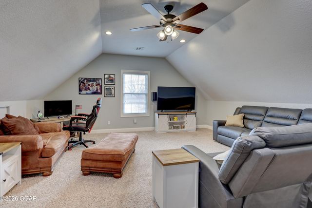 9945 County Lane 217, Webb City, MO 64870