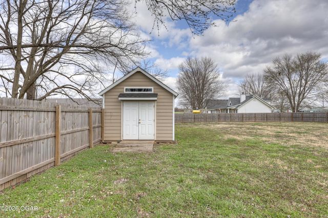 9945 County Lane 217, Webb City, MO 64870