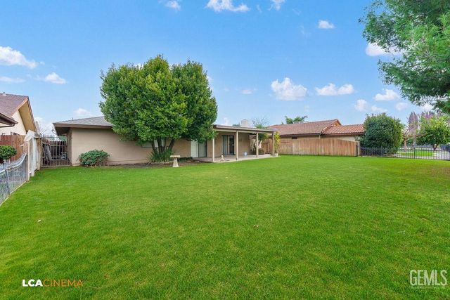 513 Bermuda Street, Bakersfield, CA 93309