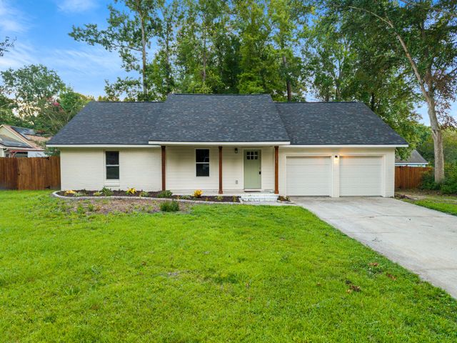 106 Glebe Road, Summerville, SC 29485