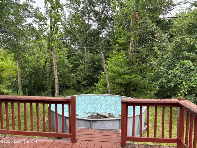 5616 Windy Willow Dr, Louisville, KY 40241