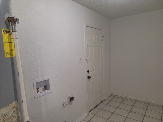 6005 Barry Drive, Watauga, TX 76148