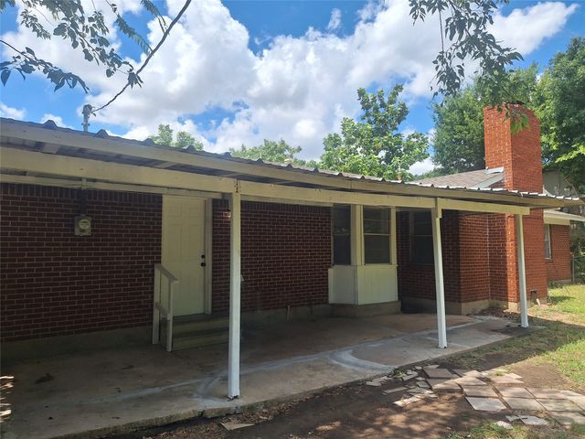 6005 Barry Drive, Watauga, TX 76148