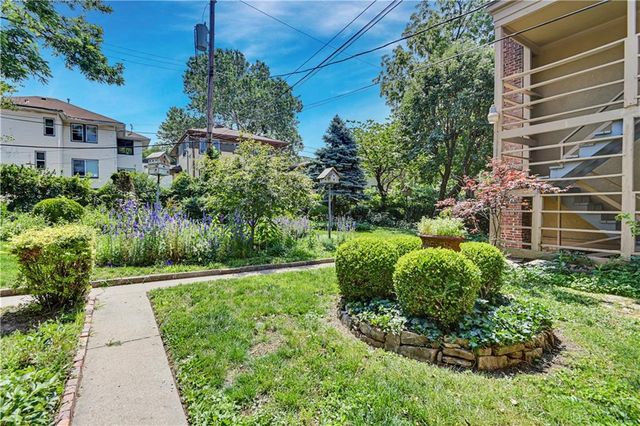 4311 Mercier Street 1N, Kansas City, MO 64111