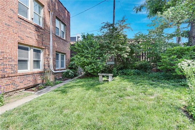 4311 Mercier Street 1N, Kansas City, MO 64111