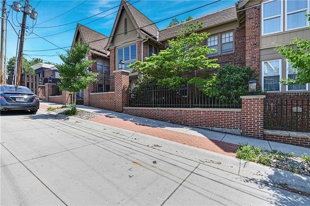 4311 Mercier Street 1N, Kansas City, MO 64111