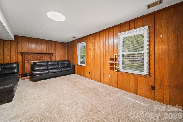 6126 Eagle Peak Drive, Charlotte, NC 28214