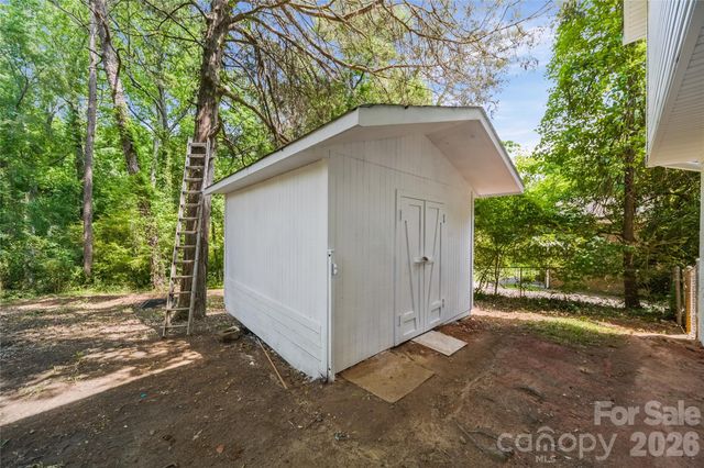 6126 Eagle Peak Drive, Charlotte, NC 28214