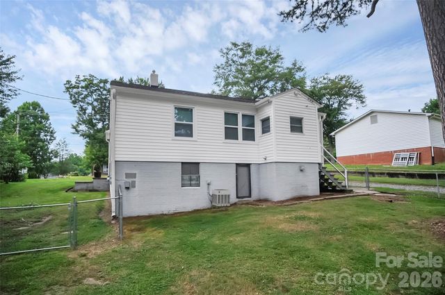 2108 Twin Avenue, Gastonia, NC 28052