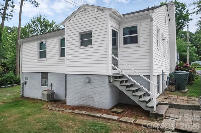 2108 Twin Avenue, Gastonia, NC 28052