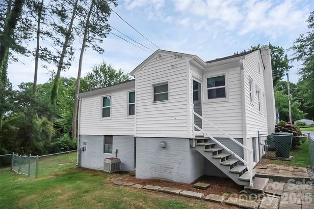 2108 Twin Avenue, Gastonia, NC 28052