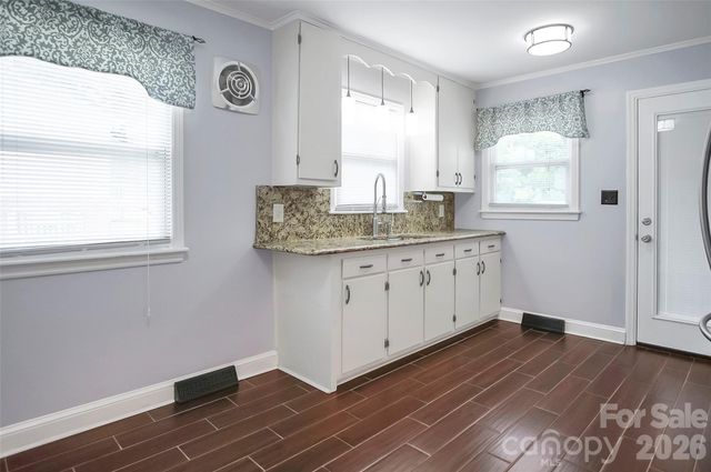 2108 Twin Avenue, Gastonia, NC 28052