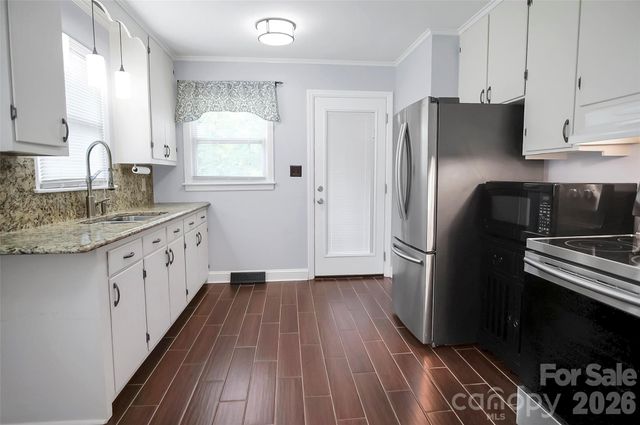 2108 Twin Avenue, Gastonia, NC 28052