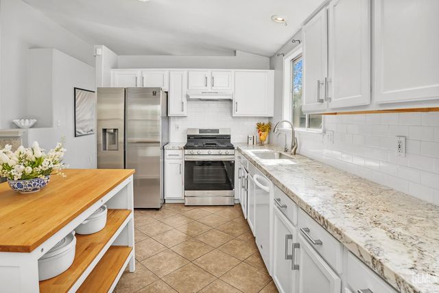 3725 Boswellia Drive, Bakersfield, CA 93311