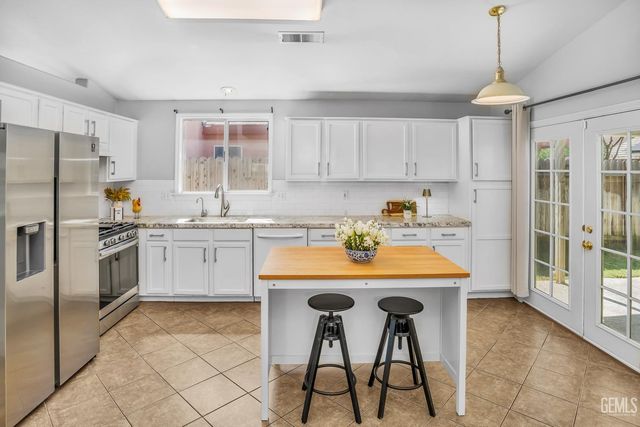 3725 Boswellia Drive, Bakersfield, CA 93311