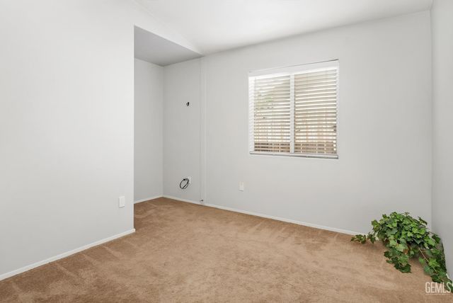 3725 Boswellia Drive, Bakersfield, CA 93311