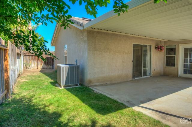 3725 Boswellia Drive, Bakersfield, CA 93311