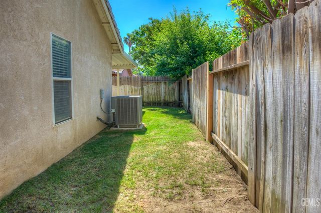 3725 Boswellia Drive, Bakersfield, CA 93311