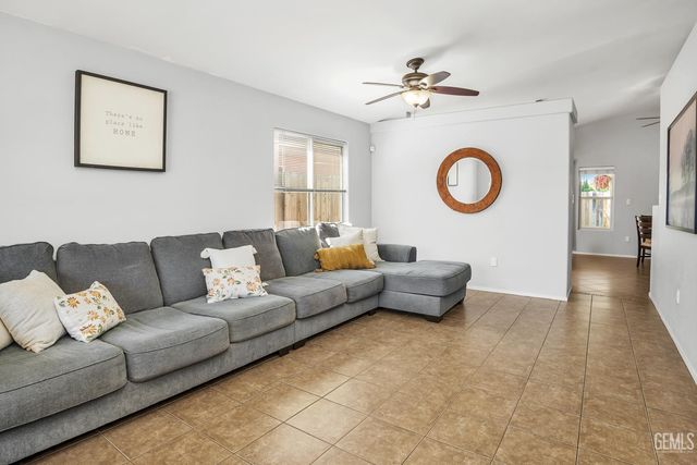 3725 Boswellia Drive, Bakersfield, CA 93311