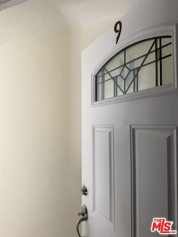 213 S Alexandria Avenue 9, Los Angeles, CA 90004