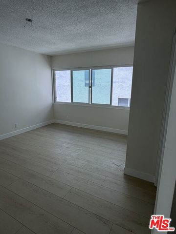 213 S Alexandria Avenue 9, Los Angeles, CA 90004