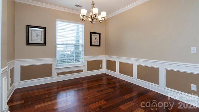 16731 Macanthra Drive, Charlotte, NC 28213