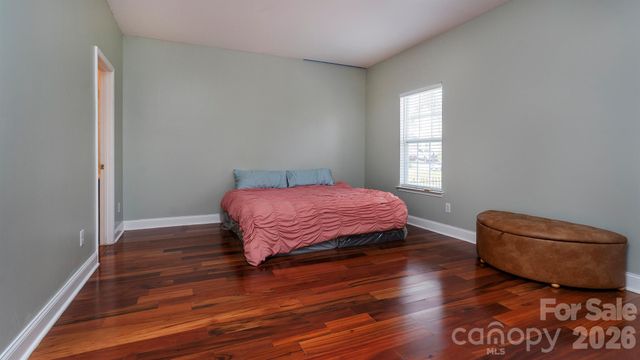 16731 Macanthra Drive, Charlotte, NC 28213