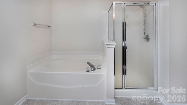 16731 Macanthra Drive, Charlotte, NC 28213