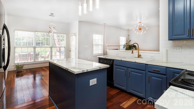 16731 Macanthra Drive, Charlotte, NC 28213