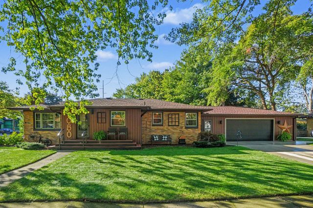 1050 Park Avenue, Grand Haven, MI 49417
