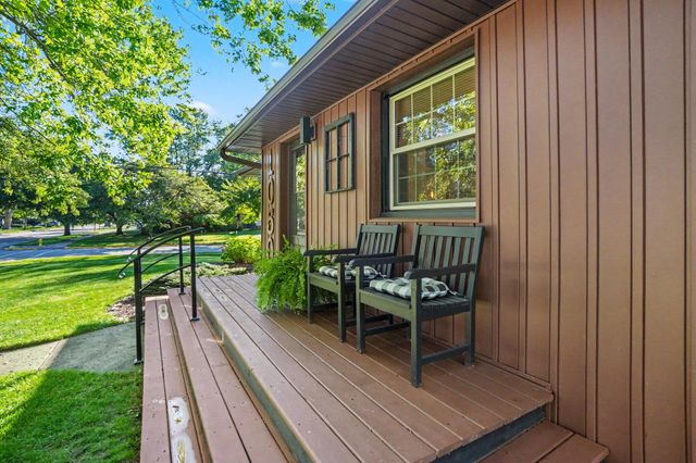 1050 Park Avenue, Grand Haven, MI 49417