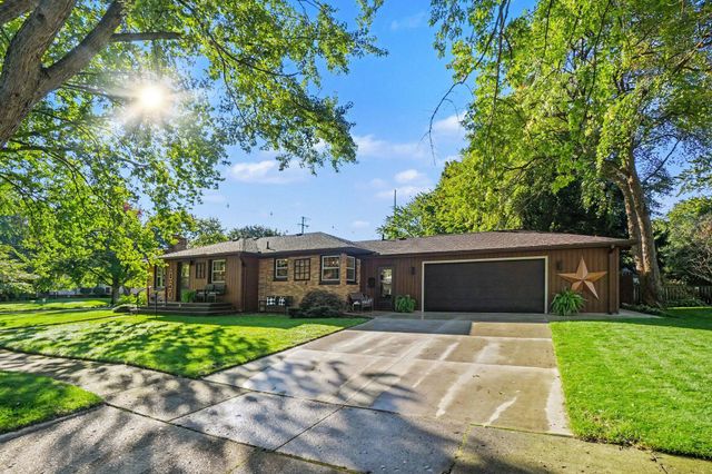 1050 Park Avenue, Grand Haven, MI 49417