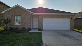 10348 Rosegreen Lane, Fort Worth, TX 76036