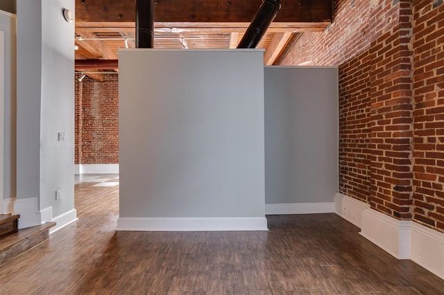 262 Wagner Pl Apt 301, Memphis, TN 38103