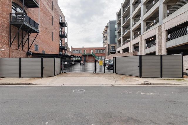 262 Wagner Pl Apt 301, Memphis, TN 38103