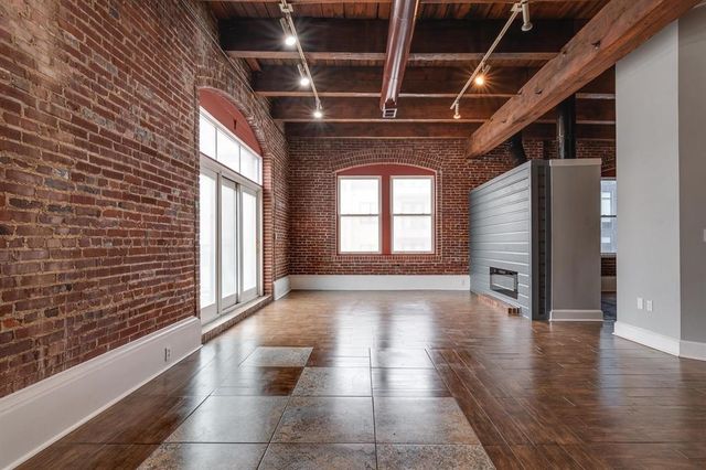 262 Wagner Pl Apt 301, Memphis, TN 38103