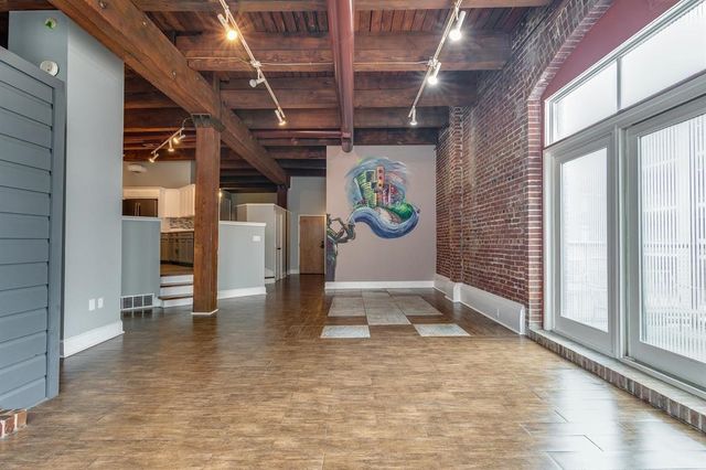 262 Wagner Pl Apt 301, Memphis, TN 38103