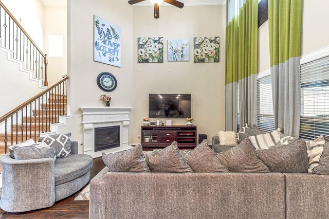 20115 Neals Rose Lane, Richmond, TX 77407