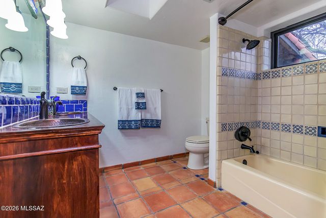 11402 N 1st Avenue, Oro Valley, AZ 85737