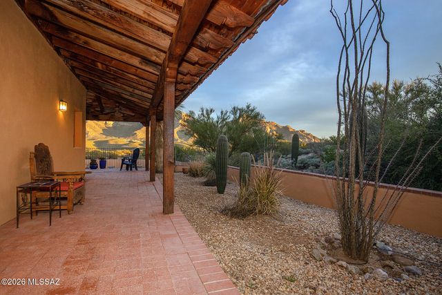 11402 N 1st Avenue, Oro Valley, AZ 85737