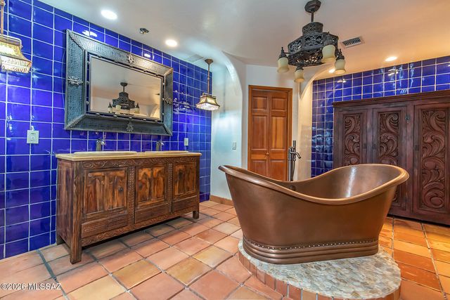 11402 N 1st Avenue, Oro Valley, AZ 85737